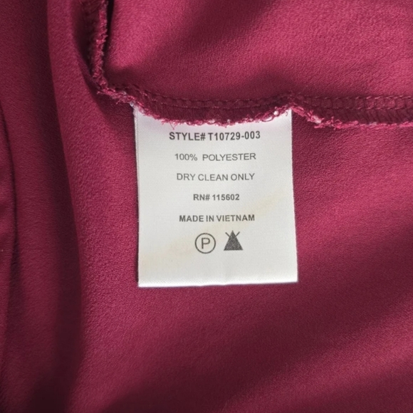 LUSH V-Neck 3/4 Sleeve Blouse, Size S - Picture 4 of 6